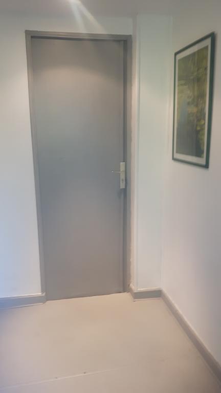 Residence V-Hugo Montfermeil Esterno foto